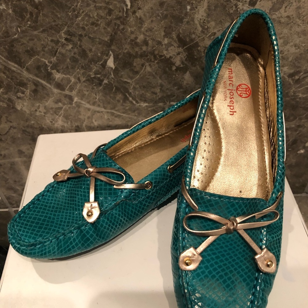 Marc Joseph NY Cypress Hill Leather Upper in Color Teal size 8.5